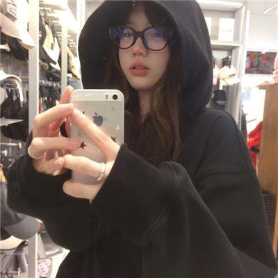 生于贝纳维德斯